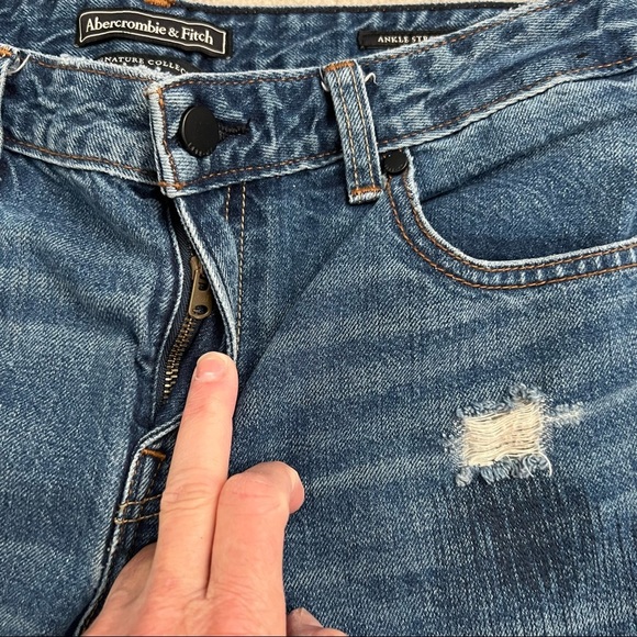 Abercrombie & Fitch Signature Collection Rip + Repair Ankle Straight Jeans - Picture 6 of 11